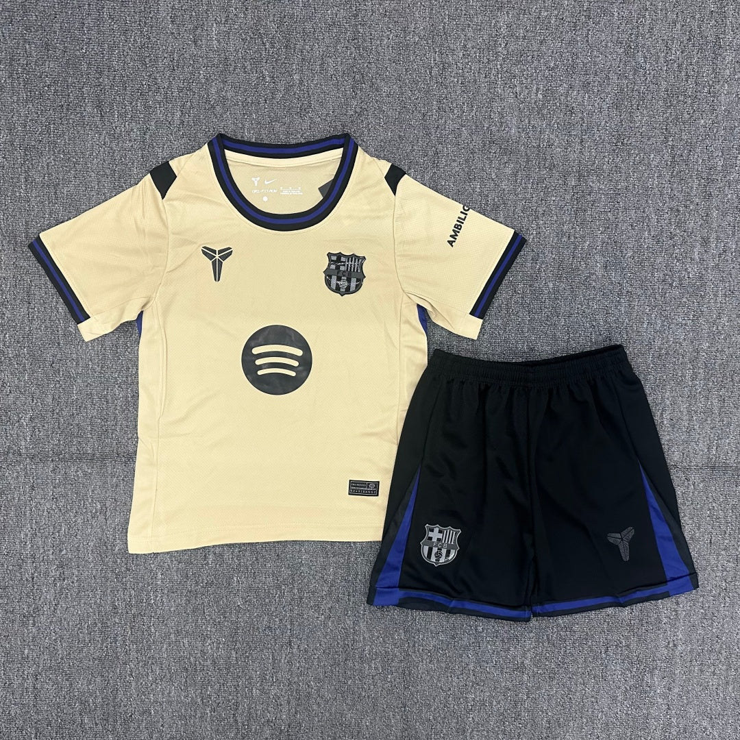 25/26 Ensemble Enfant Barcelone   Extérieur